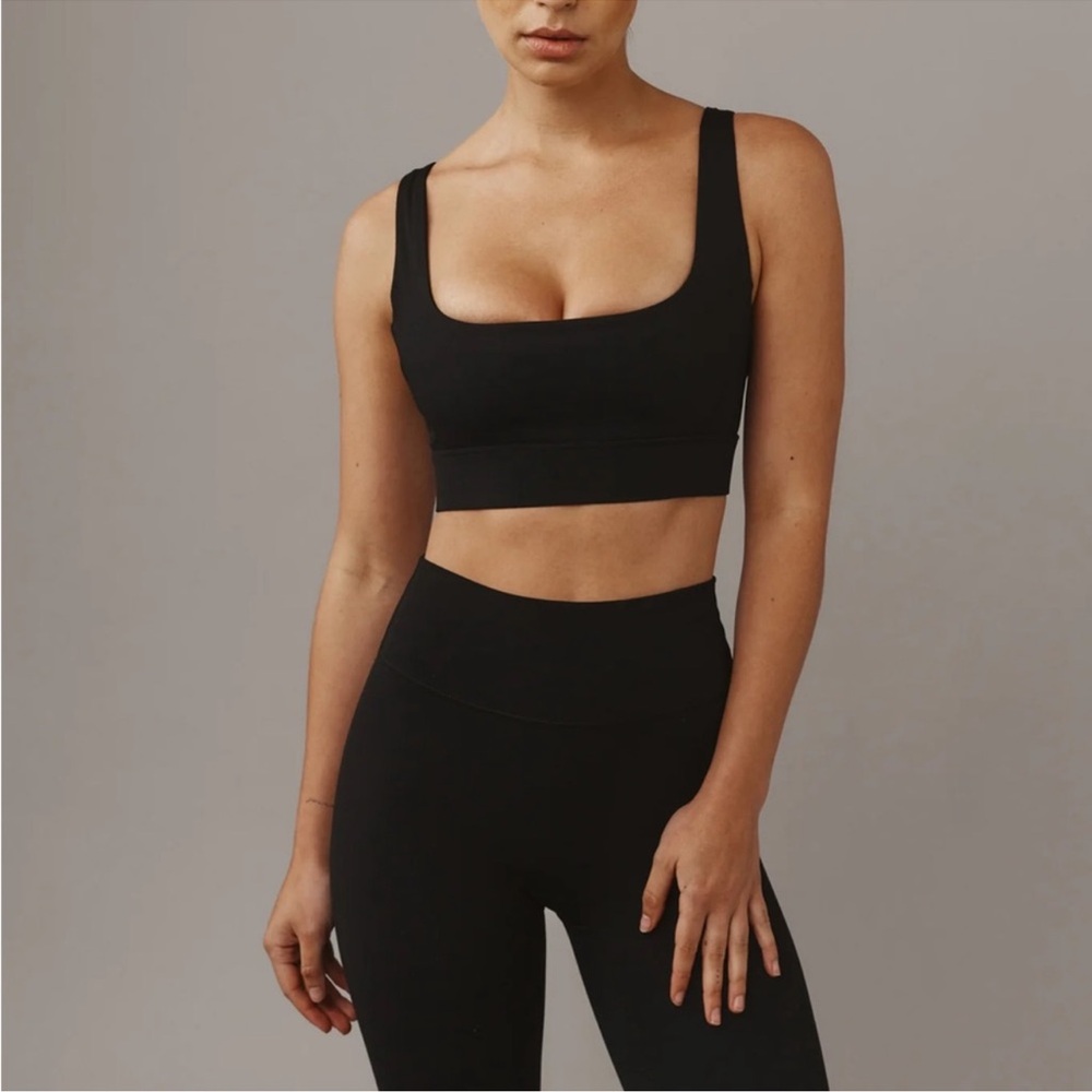 Monday Body: Denali “The Devin Bra” - Black